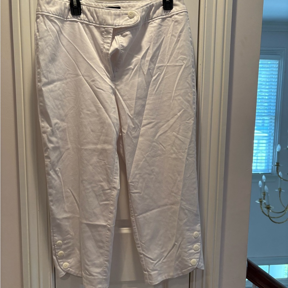 Elegant White Women's Button-Accent Bermudas